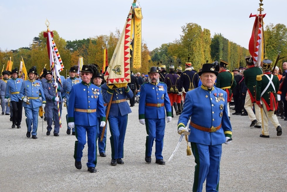 80-Schonbrunn%20Parade%20Austria%20Imperialis%2021.10.16